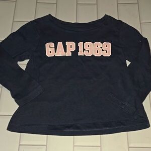 Gap long sleeve t-shirt